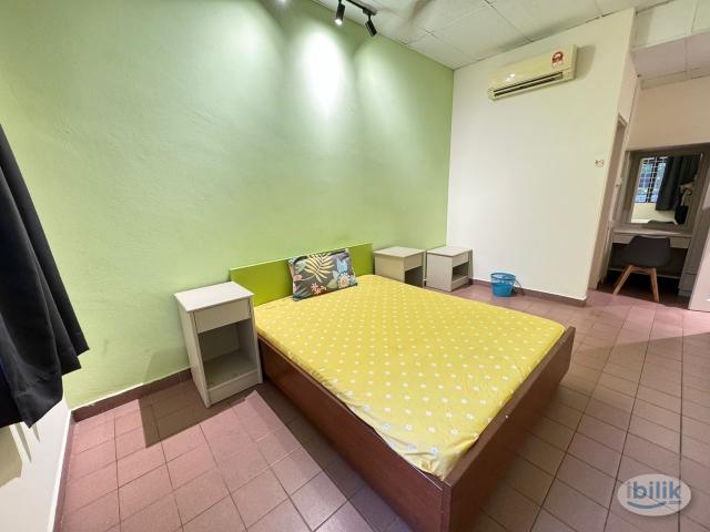 Room for rent in Country Heights Damansara, Kuala Lumpur