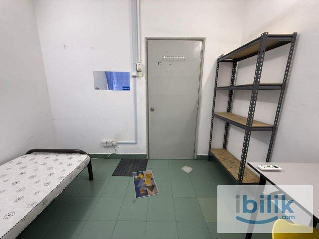 Room for rent in Petaling, Damansara Damai