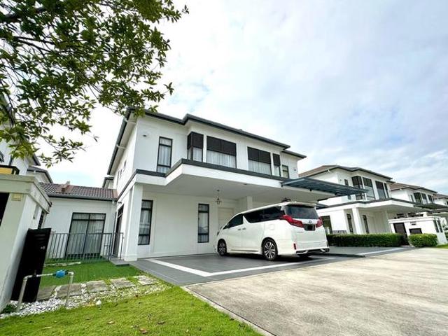 Terraced House for sale in Saujana