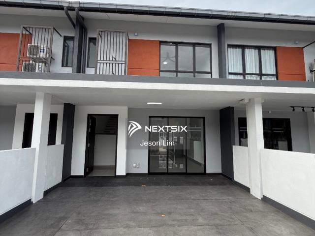 Shop for rent in Bukit Ledang, Johor