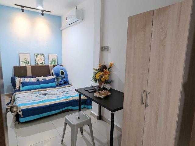 Room for rent in Sendayan Village, Negeri Sembilan