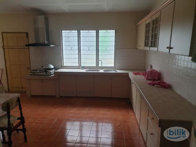 Room for rent in Kajang, Langat
