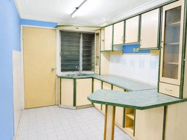 Apartment for sale in Shah Alam, Petaling