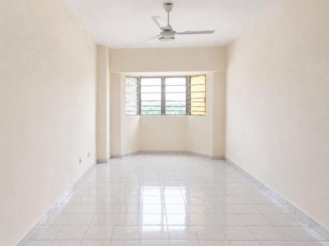 Serviced Residence for sale in Petaling, Subang Jaya