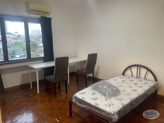 Room for rent in Petaling, Damansara Damai