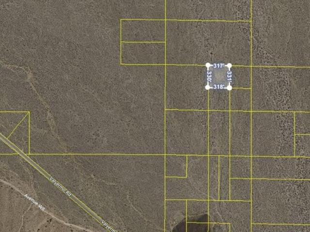 Land for sale in Pearblossom, California