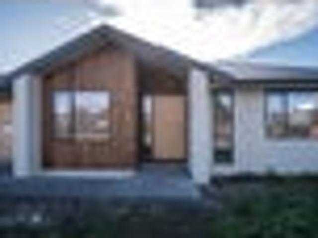 Townhouse for sale in Kerrytown, Canterbury