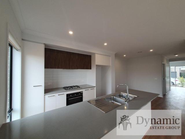 Townhouse for rent in Camerons Creek, Victoria