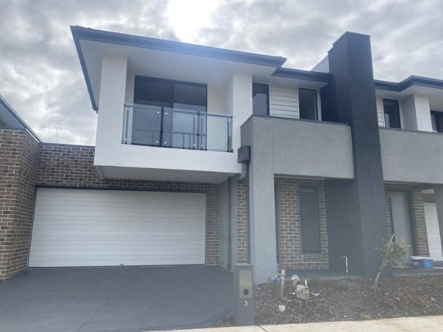 Townhouse for rent in Camerons Creek, Victoria