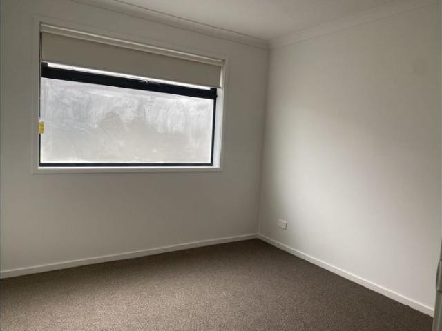 Townhouse for rent in Camerons Creek, Victoria