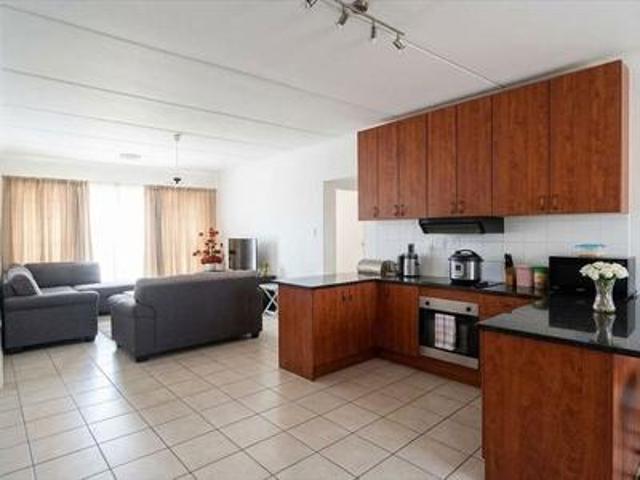 Apartment for sale in Kempton Park, City of Ekurhuleni Metropolitan Municipality