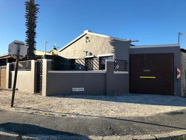 Apartment for rent in Mitchells Plain, City of Cape Town