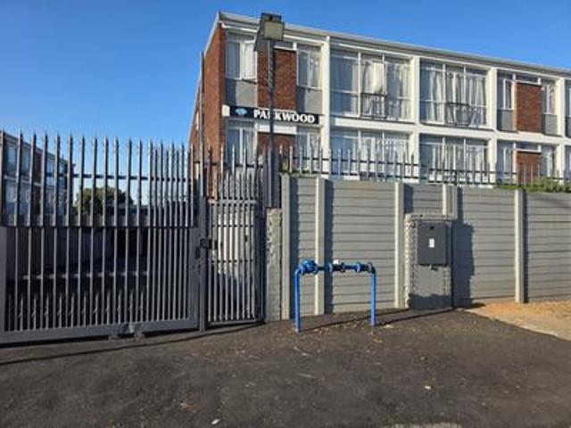 Townhouse for sale in Ekurhuleni, Gauteng