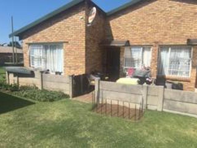 Townhouse for sale in Kagiso, Gauteng