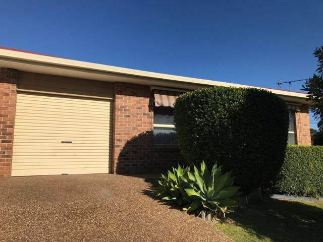 Townhouse for rent in Toormina, New South Wales