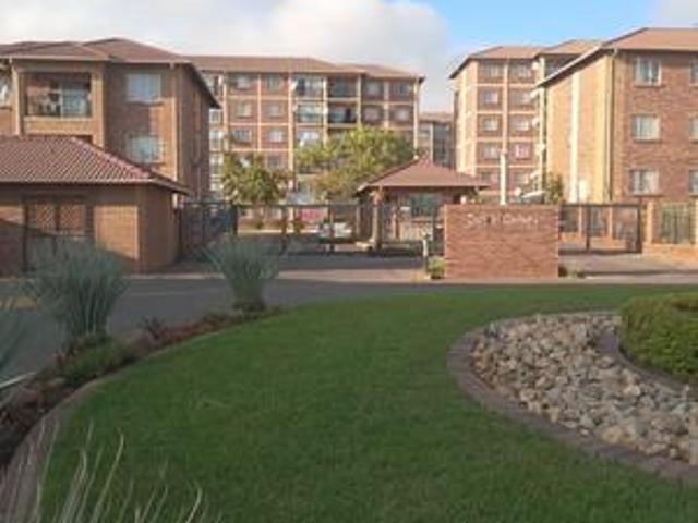 Apartment for sale in Akasia, Gauteng