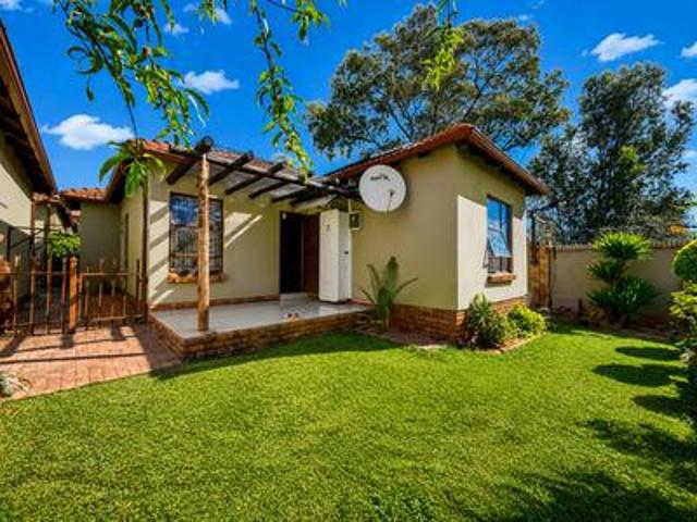 House for sale in Akasia, Gauteng