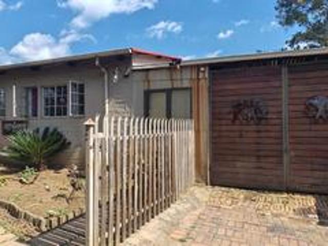 House for sale in Waterkloof, Gauteng