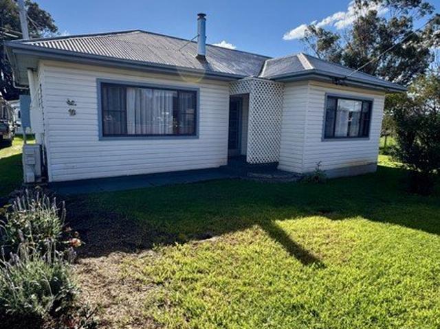 House for rent in Warrah Creek, New South Wales