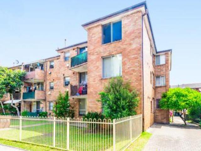 Apartment for rent in Eastlakes, Sydney