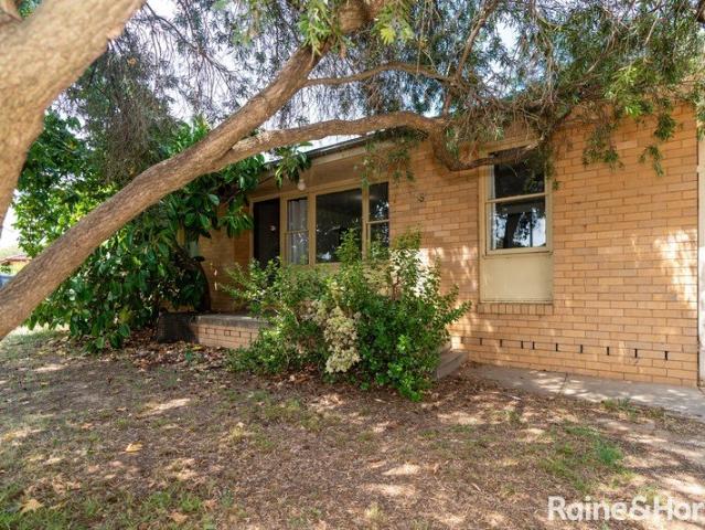 House for rent in Tolland, Wagga Wagga City Council
