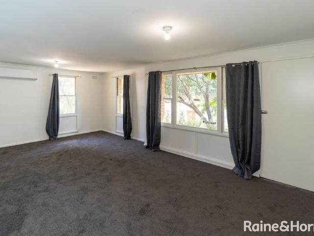 House for rent in Tolland, Wagga Wagga City Council