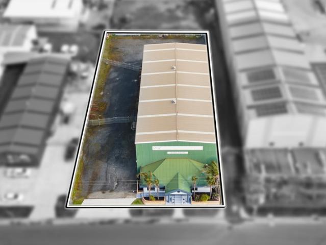 Warehouse for sale in Coalville, Victoria