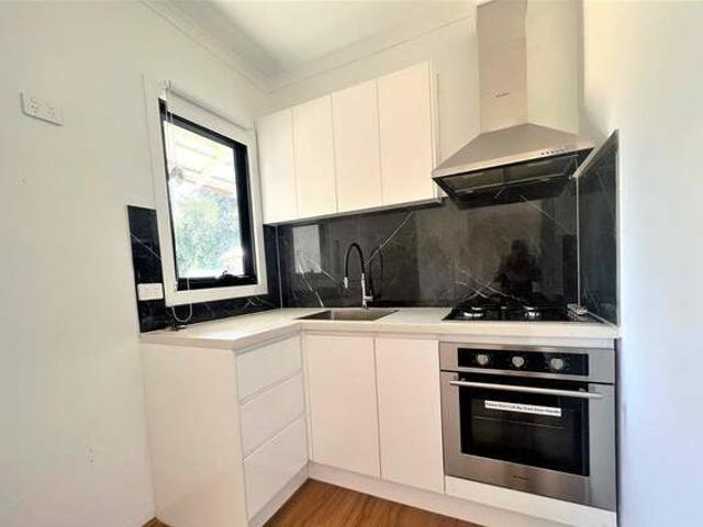 House for rent in Victoria