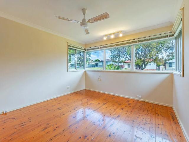 House for rent in Cambridge Park, Sydney