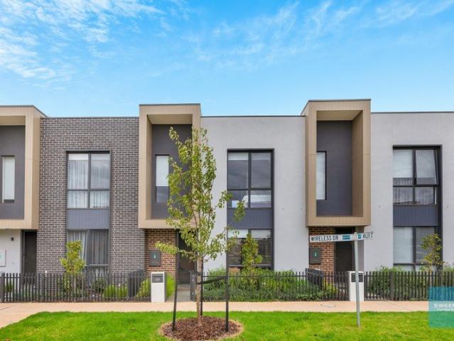 Townhouse for rent in Camerons Creek, Victoria