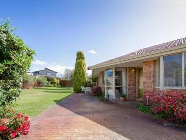 House for rent in Cockburn, Western Australia