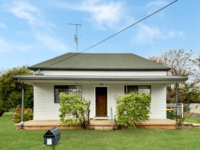 House for sale in Bedgerabong, New South Wales