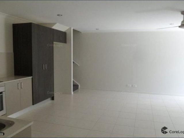 Townhouse for rent in Fernbrook, Queensland