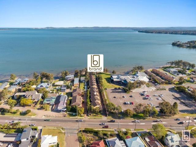 Townhouse for sale in Gorokan, New South Wales