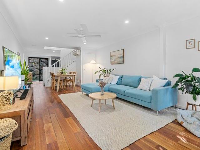 Townhouse for sale in Gold Coast, Gold Coast West