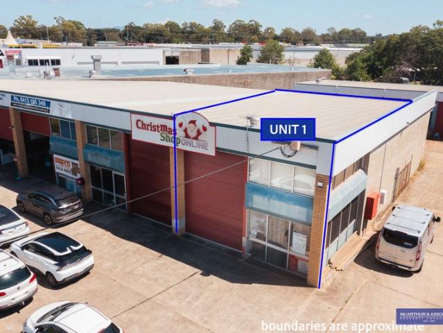 Warehouse for rent in Toombul, Queensland