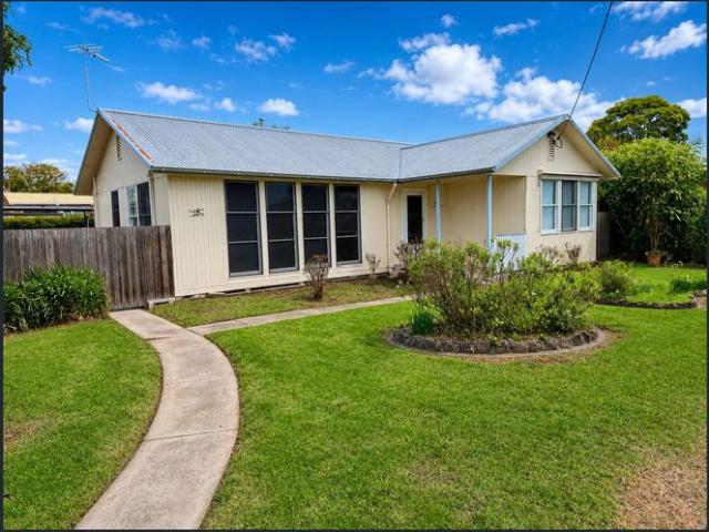 House for rent in Sale, Victoria