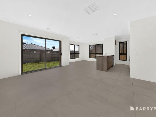 House for rent in Mernda on the Park, Melbourne