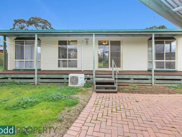 House for rent in Heathcote, Victoria
