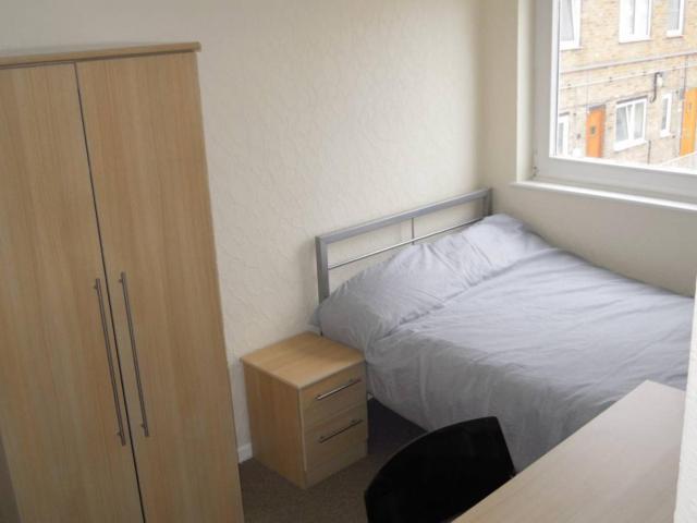 Room for rent in Mile End, Greater London