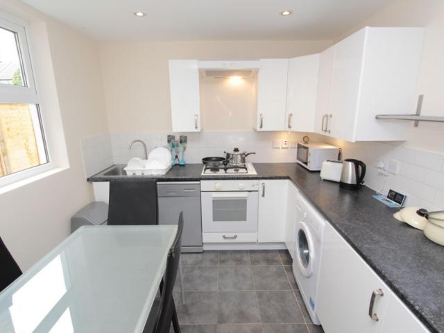 Room for rent in Upton Park, Greater London