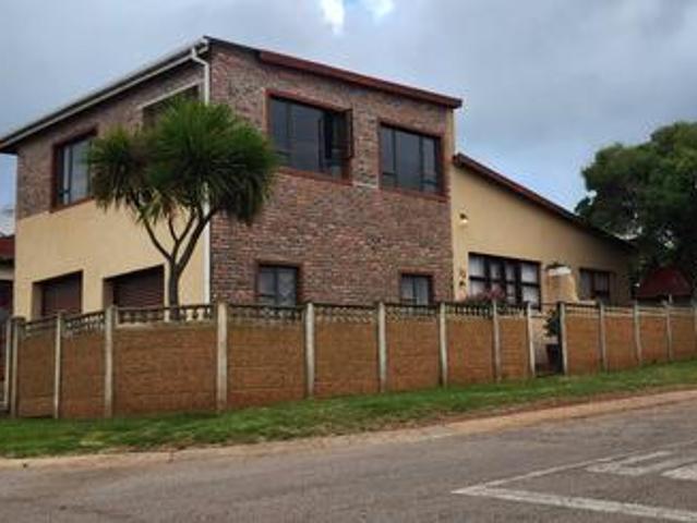 House for sale in Groot Brak Rivier, Western Cape
