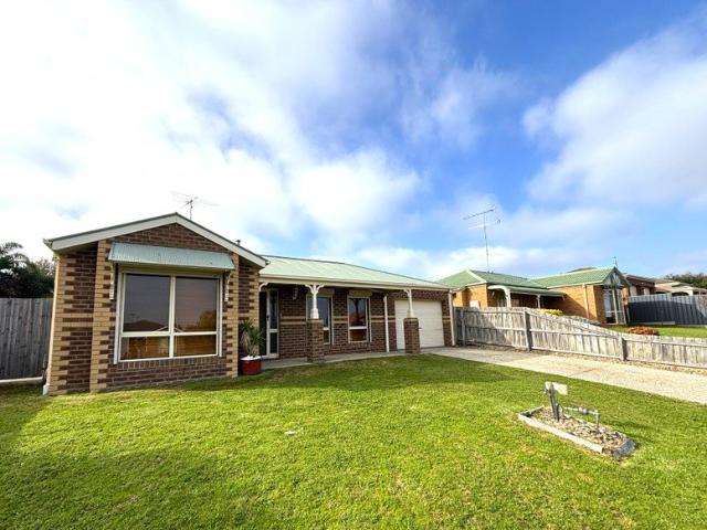 House for rent in Leopold, Victoria