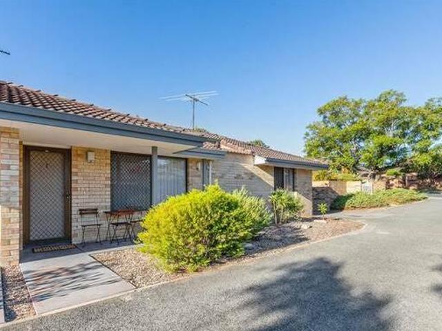 House for rent in Cockburn, Western Australia