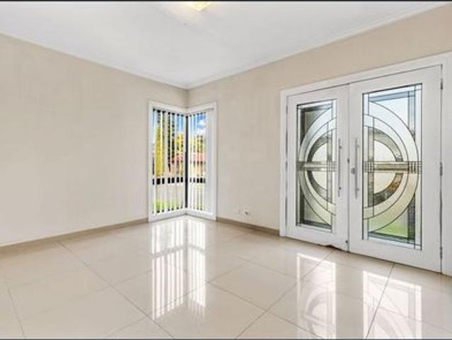 House for rent in St Clair, Sydney