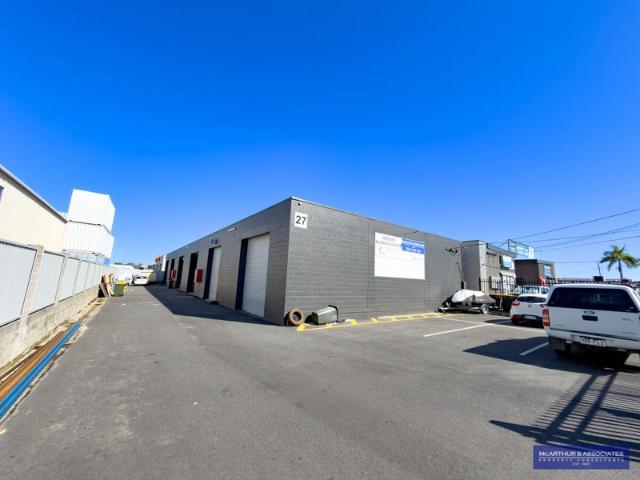 Warehouse for rent in Toombul, Queensland