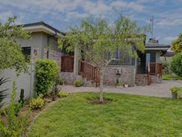 House for sale in Reebok, Garden Route District Municipality