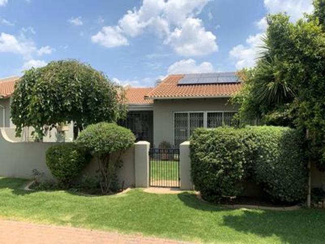 Townhouse for sale in Ekurhuleni, Gauteng