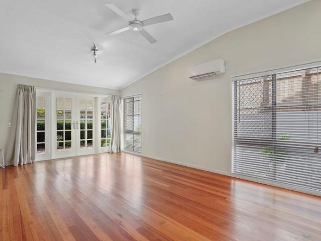 Townhouse for rent in Toombul, Queensland