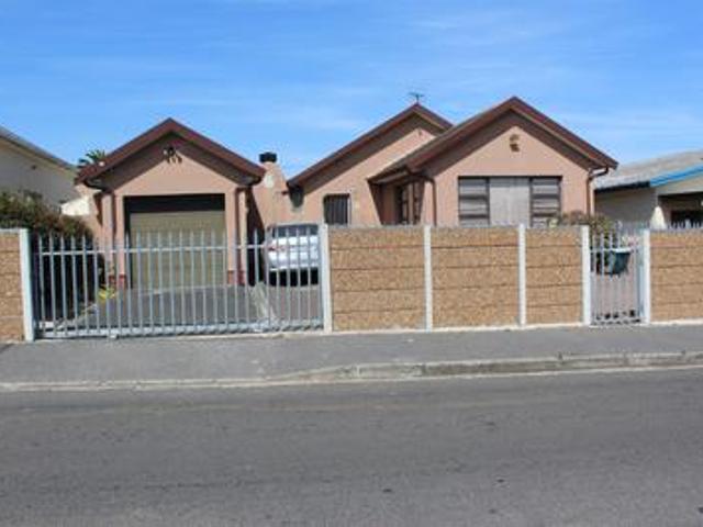 House for sale in Parow, Western Cape